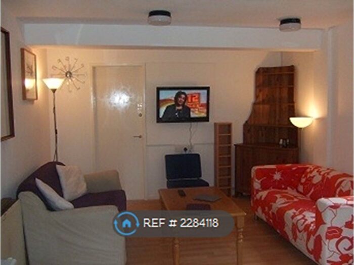 4 Bedroom Terraced House To Rent In Westmoor Lane, York, YO10