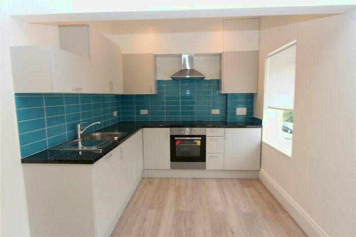 1 Bedroom Flat To Rent In Eaton Park Road, Palmers Green, London, N13