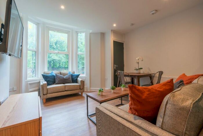 5 Bedroom Flat To Rent In Jesmond Road, Newcastle, NE2