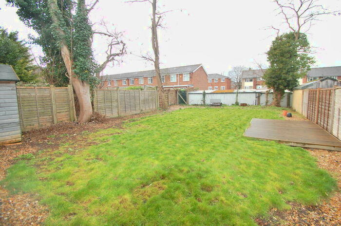 1 Bedroom Apartment To Rent In Albion Road, Sutton, Surrey, SM2