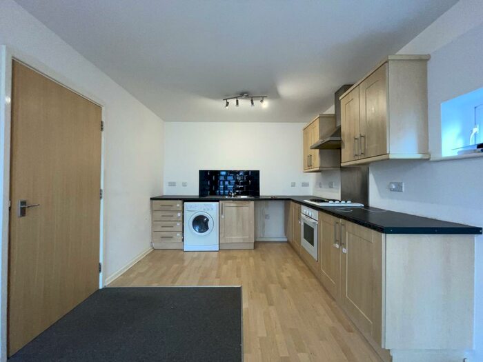 2 Bedroom Apartment To Rent In Jefferson Place, West Bromwich, B71