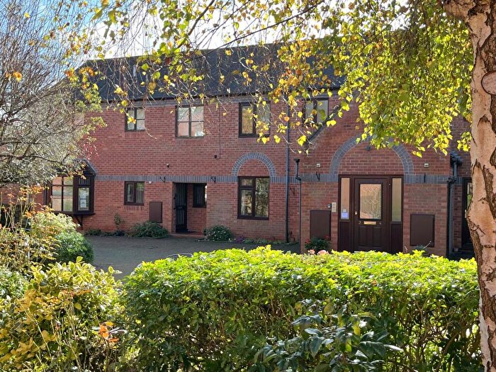 1 Bedroom Flat For Sale In Priory Walk, Cross Street, Warwick, CV34