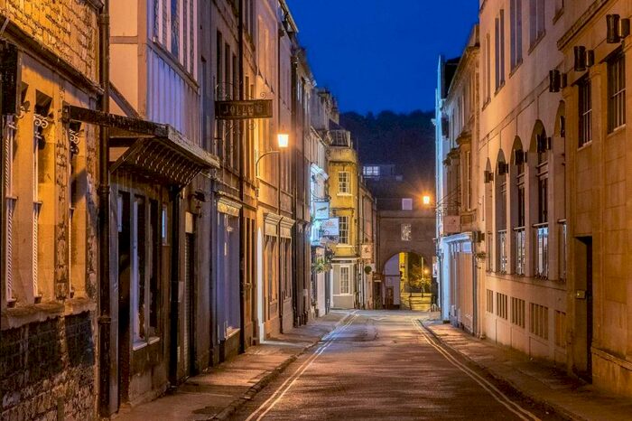 2 Bedroom Apartment To Rent In John Street, BA1