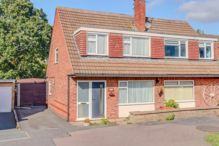 3 Bedroom Semi-Detached House For Sale In Beechwood Avenue, Leicester Forest East, LE3