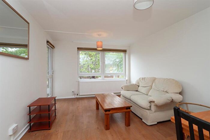 1 Bedroom Flat To Rent In Ringmer Gardens, Hornsey, N19