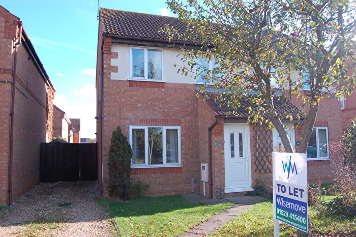 3 Bedroom Semi-Detached House To Rent In Canterbury Drive, Sleaford, NG34