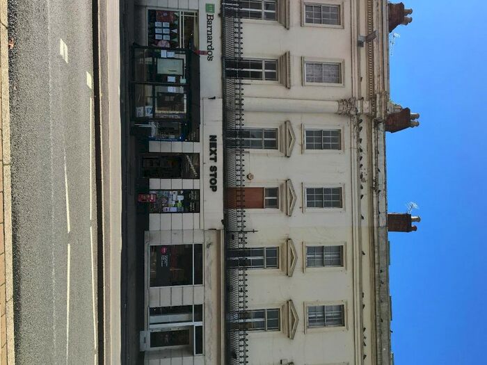 5 Bedroom Flat To Rent In 8 A Victoria Terrace, L/Spa CV31