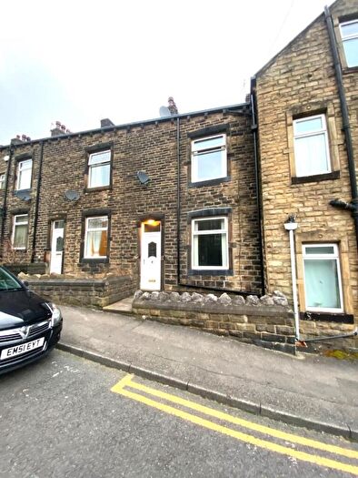 3 Bedroom House To Rent In Broomhill Avenue, Keighley, BD21