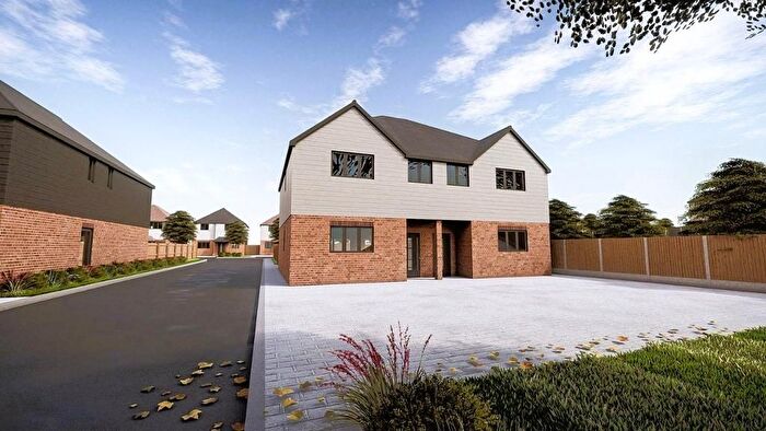 4 Bedroom Semi-Detached House For Sale In Third Avenue, Stanford-Le-Hope, Essex, SS17