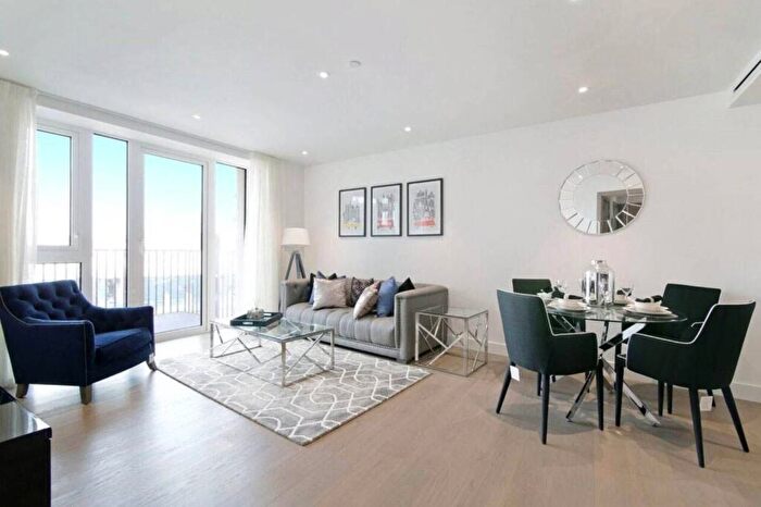 2 Bedroom Flat To Rent In Vaughan Way, Wapping, London, E1W