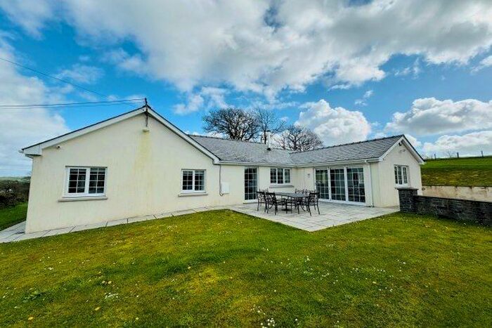 4 Bedroom Bungalow To Rent In Llangain, Carmarthen, SA33