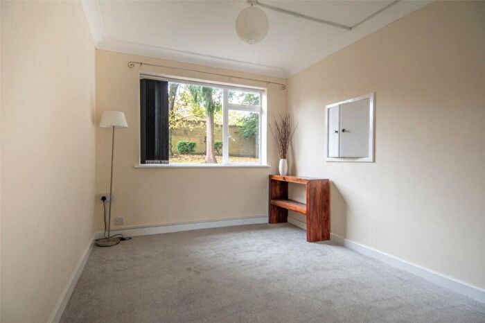 1 Bedroom Apartment For Sale In Yardley Wood Road, Moseley, Birmingham, B13