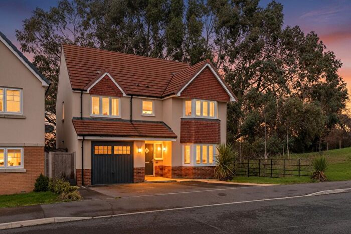 4 Bedroom Detached House For Sale In Ffordd Trebeirdd, Mold, CH7