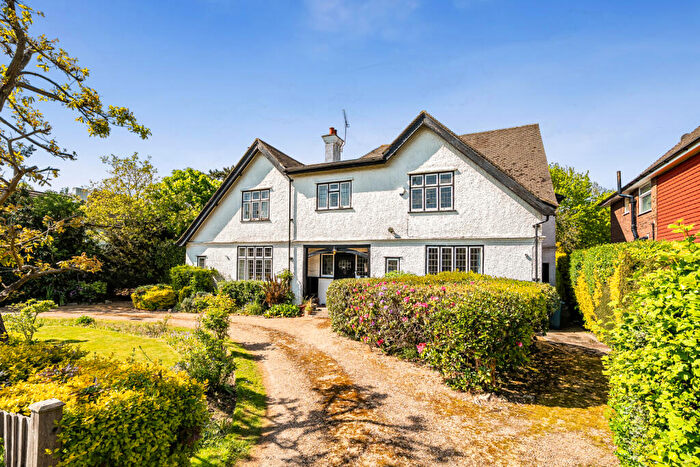 6 Bedroom Detached House For Sale In Royston Park Road, Pinner, HA5