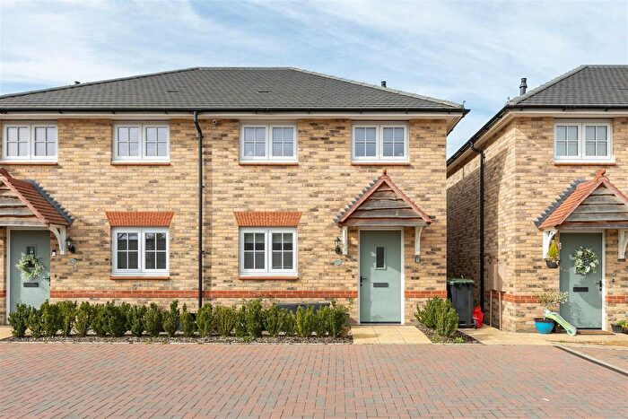 2 Bedroom Semi-detached House For Sale In Hornbeam Place, Stotfold, SG5