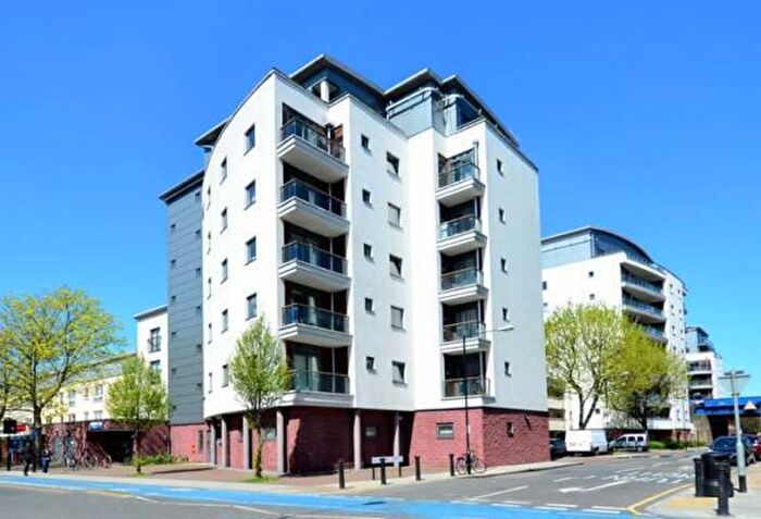 1 Bedroom Apartment To Rent In Ikon House, London, E1W