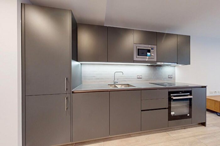 Studio To Rent In Park Central East, SE17