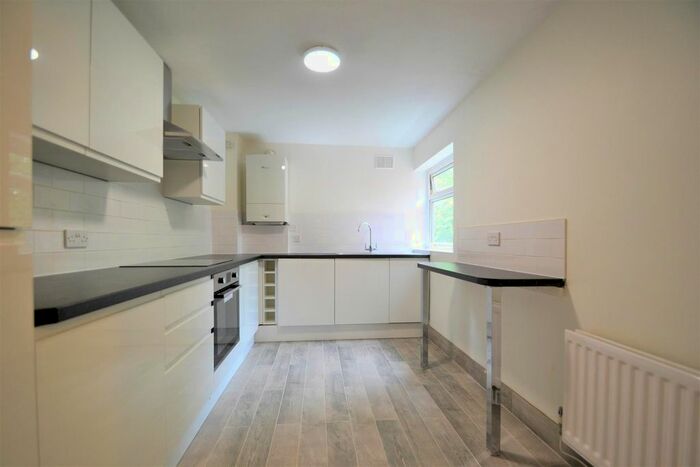 1 Bedroom Flat To Rent In The Avenue, Beckenham, BR3