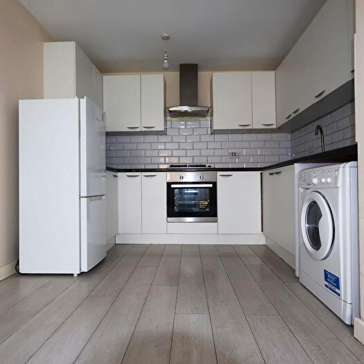 3 Bedroom Terraced House To Rent In Hornbeam Road, Buckhurst Hill, Essex, IG9