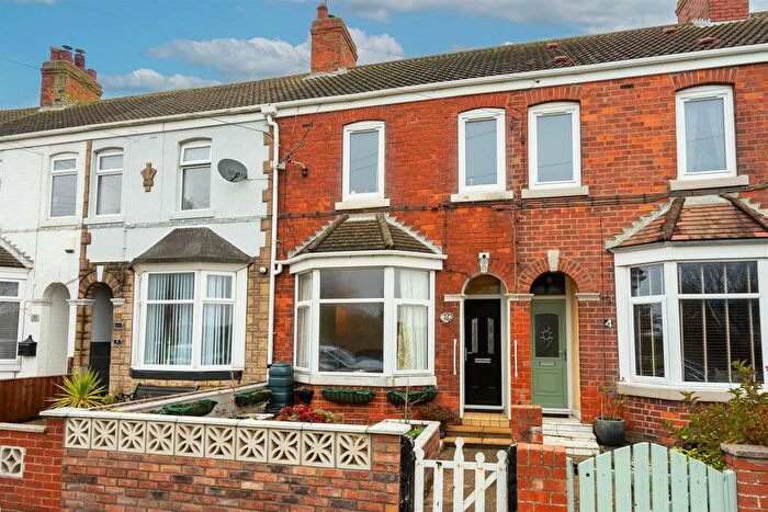 3 Bedroom Terraced House For Sale In Waxholme Road, Withernsea, HU19