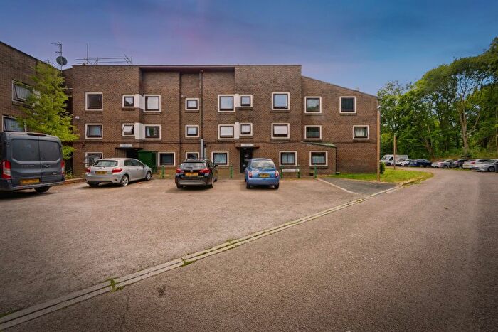 1 Bedroom Flat For Sale In Granby Court, Bletchley, Milton Keynes, MK1