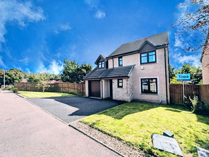 4 Bedroom Detached House For Sale In Castledyke Road, Carstairs, Lanark, ML11