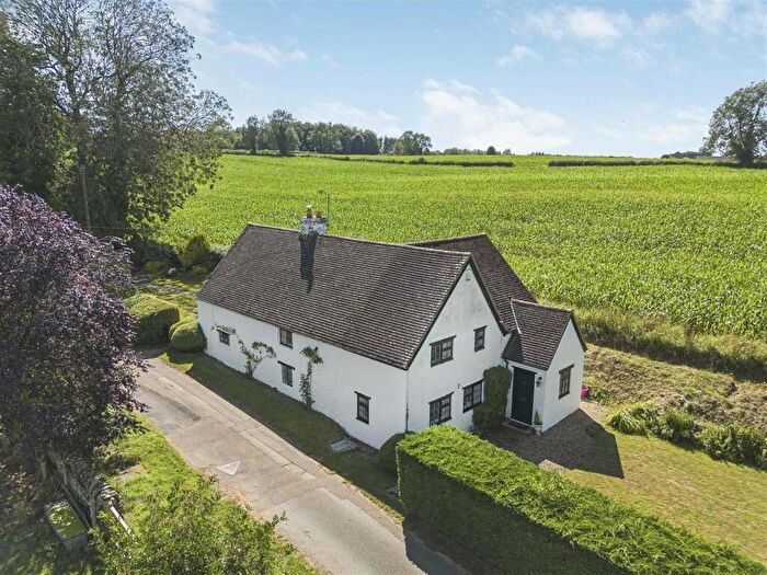 4 Bedroom Detached House For Sale In Little Back Lane, Hellidon, Daventry, NN11