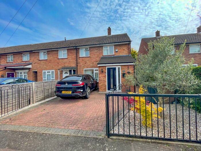 2 Bedroom End Of Terrace House To Rent In Kirkwood Road Luton, LU4