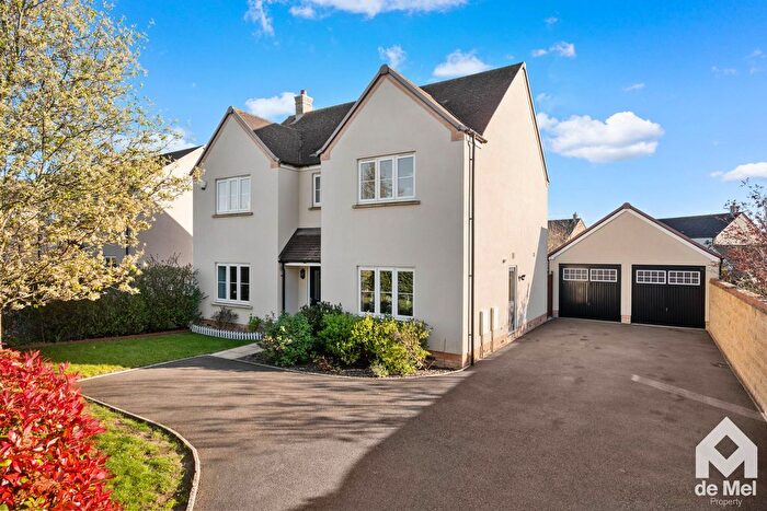 4 Bedroom Detached House For Sale In Beckford Road, Alderton, GL20