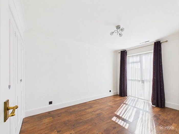 3 Bedroom Terraced House For Sale In Charlwood, Croydon, CR0