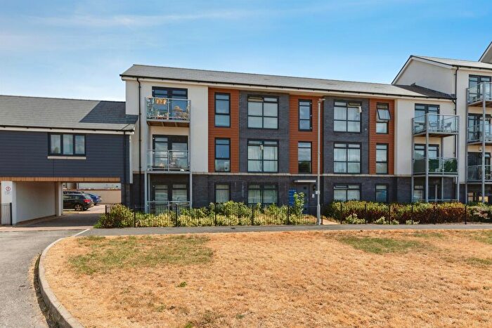 2 Bedroom Flat For Sale In Lane End Road, Patchway, Bristol, BS34