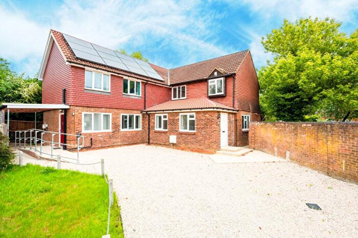 7 Bedroom Detached House To Rent In Caradon Close, Woking, GU21