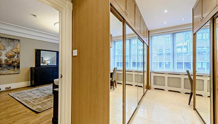 4 Bedroom Flat To Rent In Strathmore Court, Park Road, London, NW8