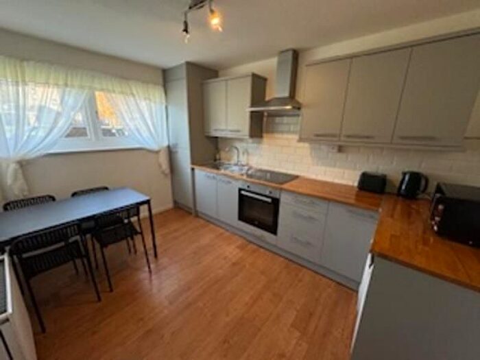 2 Bedroom Flat To Rent In Marquis Road, Aberdeen, AB24