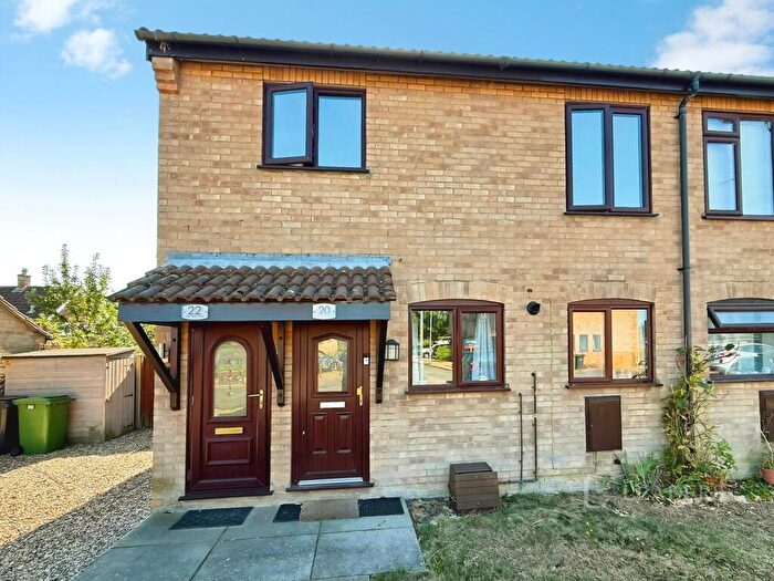 2 Bedroom Flat To Rent In Lime Tree Close, Wymondham, Norfolk, NR18
