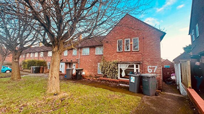 3 Bedroom Semi-Detached House To Rent In Cowridge Crescent, Luton, LU2