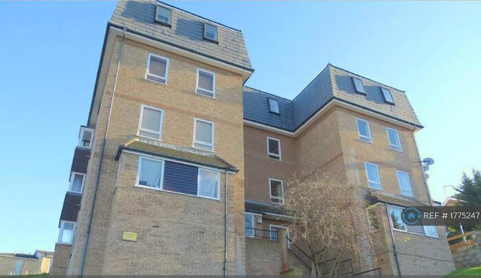 2 Bedroom Flat To Rent In Clive Road, Belvedere, DA17