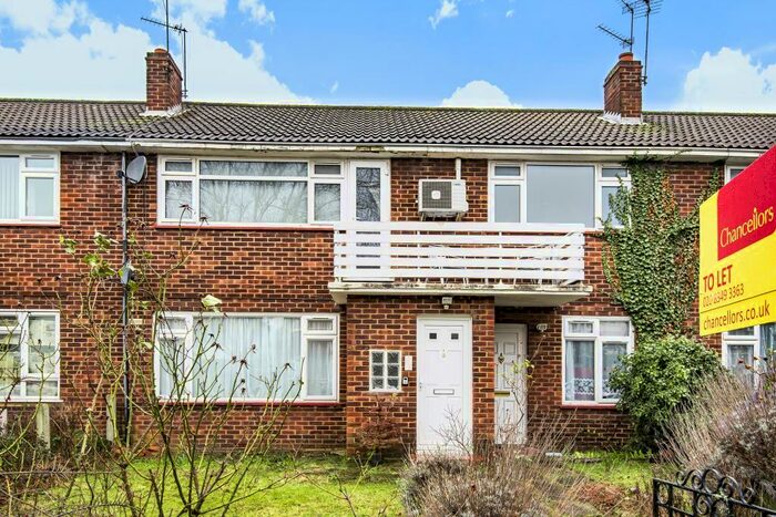 2 Bedroom Maisonette To Rent In Orchard Avenue, Finchley, N3