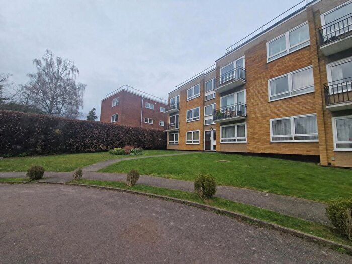 2 Bedroom Flat To Rent In Milton Road, Harpenden, AL5