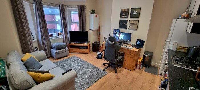 1 Bedroom Flat To Rent In High Street, Farnborough, GU14