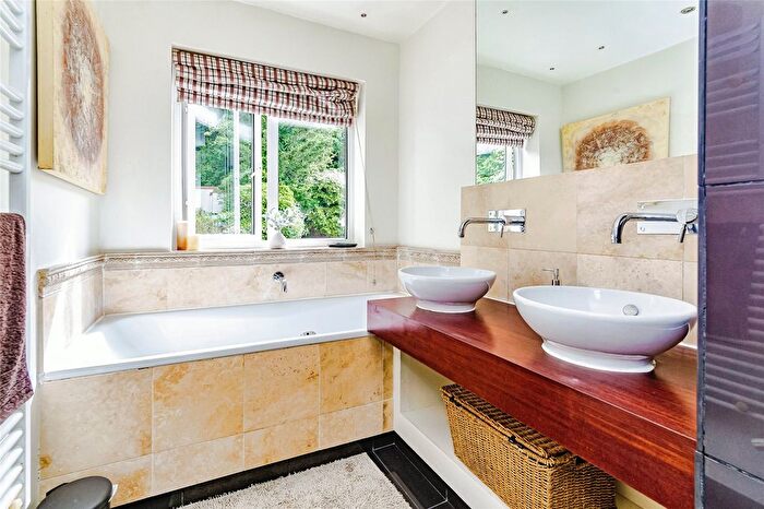 4 Bedroom Detached House For Sale In Sunningvale Avenue, Biggin Hill, Westerham, TN16