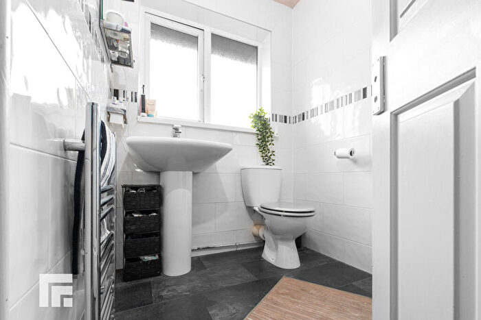 4 Bedroom Detached House For Sale In Timothy Rees Close, Danescourt, Cardiff, CF5