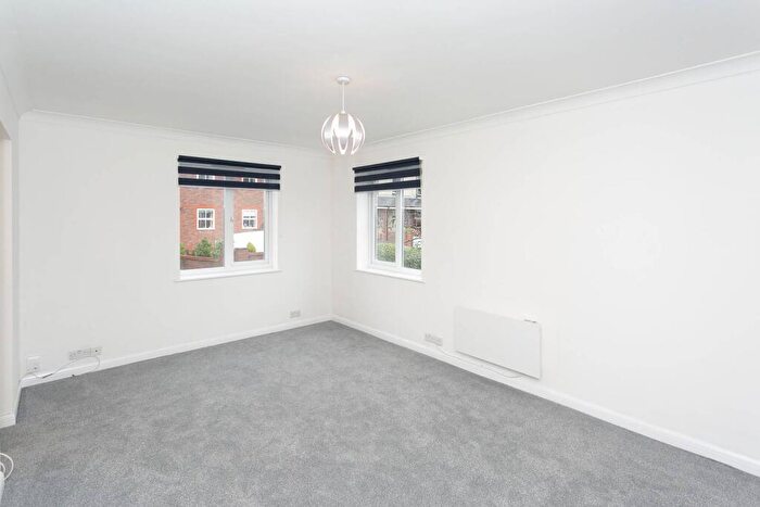 1 Bedroom Flat To Rent In Alexandra Road, , Hemel Hempstead, HP2