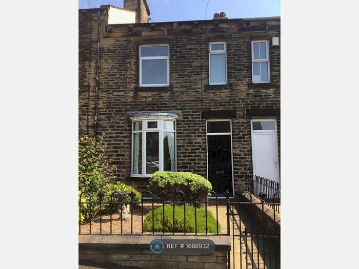 2 Bedroom Terraced House To Rent In Littlemoor Road, Mirfield, WF14
