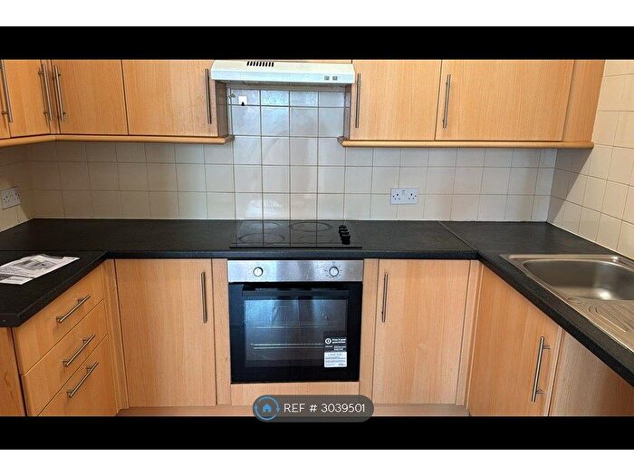 1 Bedroom Flat To Rent In Worthing G Rd, Portsmouth, PO5