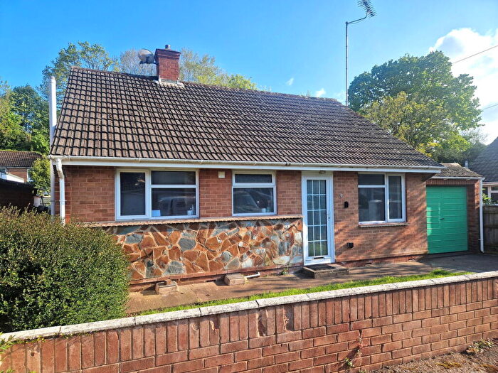 2 Bedroom Detached Bungalow For Sale In Brackenwood, Exmouth, EX8