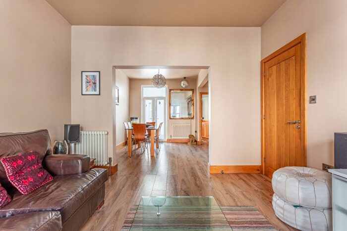 3 Bedroom Terraced House For Sale In Ditchling Rise, Brighton, BN1