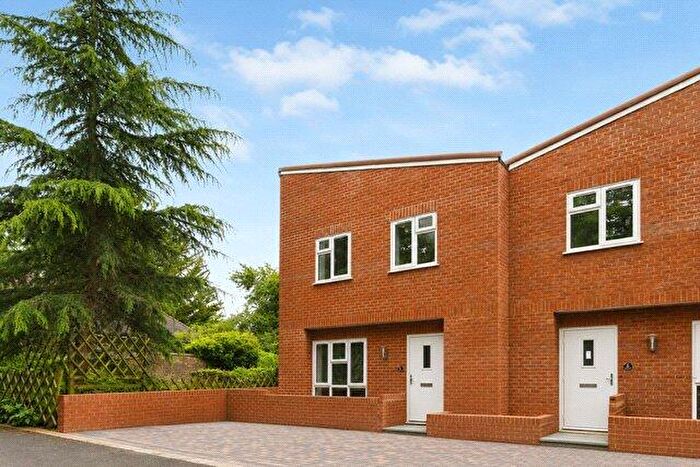 5 Bedroom Semi-Detached House For Sale In Station Approach, Whyteleafe, Surrey, CR3