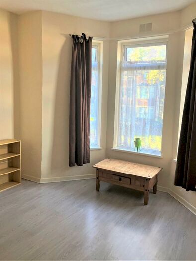 1 Bedroom Flat To Rent In Llanbleddian Gardens, Cardiff(City), CF24