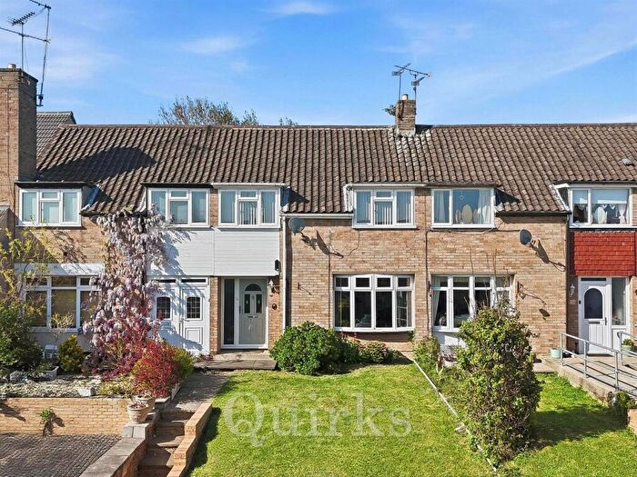 3 Bedroom Terraced House For Sale In Salesbury Drive, Billericay, CM11